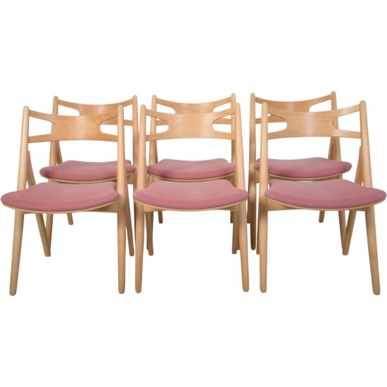 Sæt af 6 Hans Wegner savbukkestole i bøg 1995
