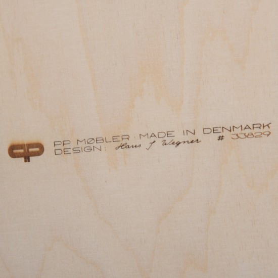 Hans Wegner Bamse stol med skammel i gråt Hallingdal stof 2025