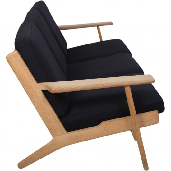 Hans Wegner GE290 3-personers sofa i eg og sort stof 2000'erne