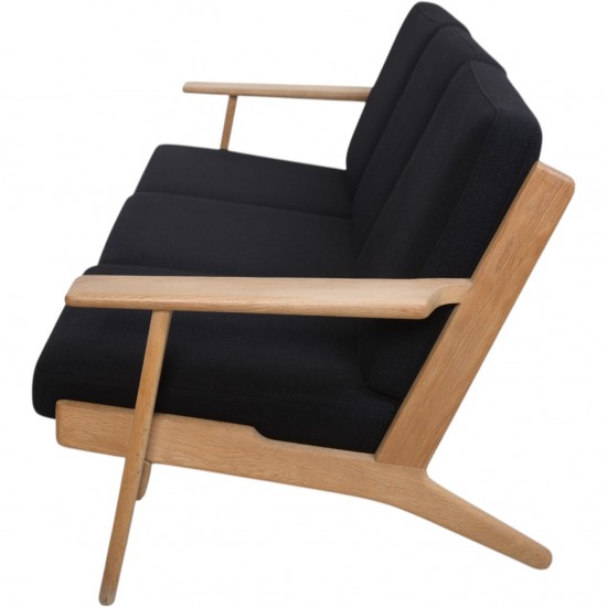 Hans Wegner GE290 3-personers sofa i eg og sort stof 2000'erne