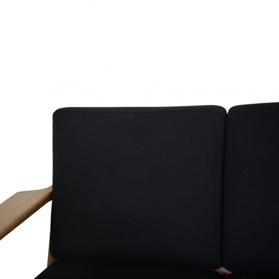 Hans Wegner GE290 3-personers sofa i eg og sort stof 2000'erne