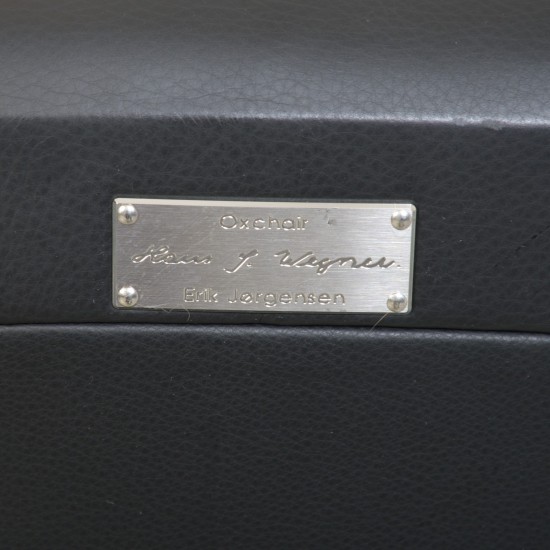 Hans J. Wegner Ox chair med skammel i sort læder 2019