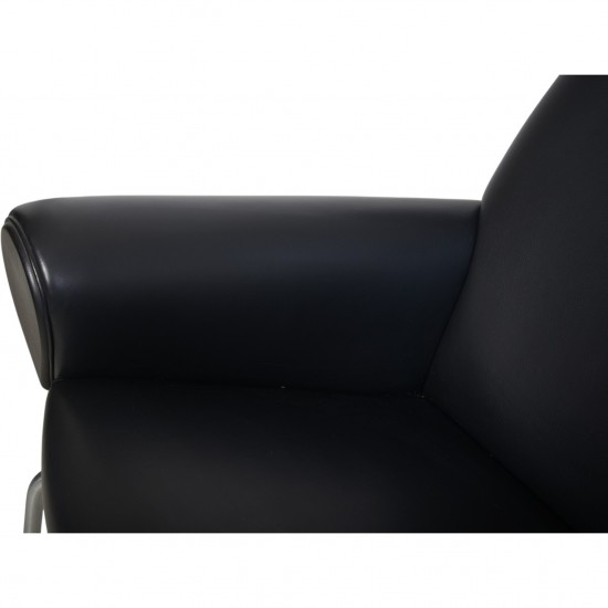 Hans J. Wegner Ox chair med skammel i sort læder 2019