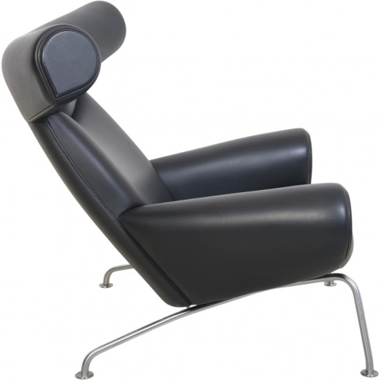 Hans J. Wegner Ox chair med skammel i sort læder 2019