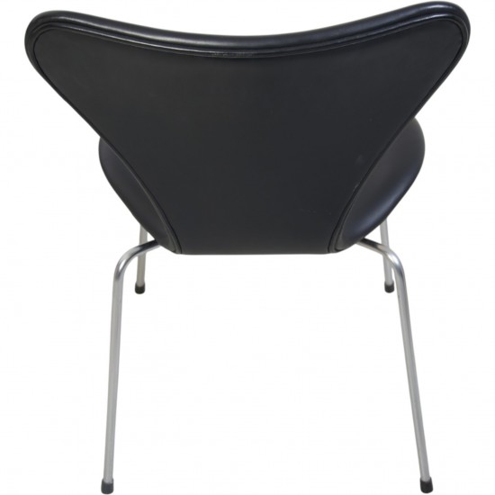 Sæt af Seks Arne Jacobsen Syver stole i sort læder 1980'erne