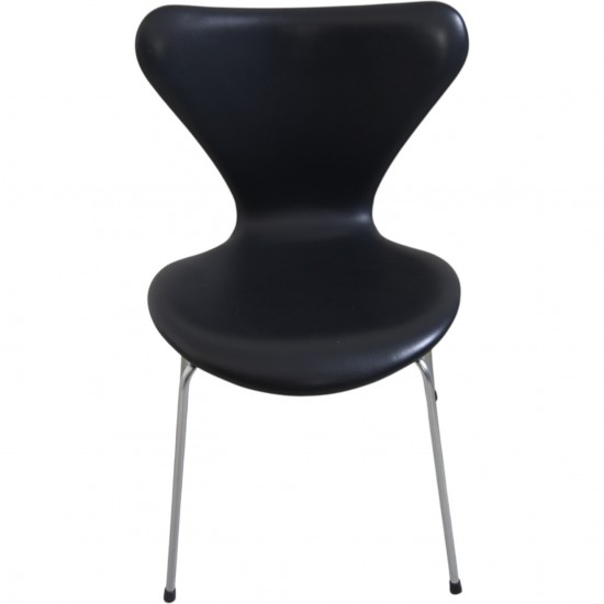 Sæt af Seks Arne Jacobsen Syver stole i sort læder 1980'erne