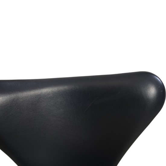 Sæt af Seks Arne Jacobsen Syver stole i sort læder 1980'erne