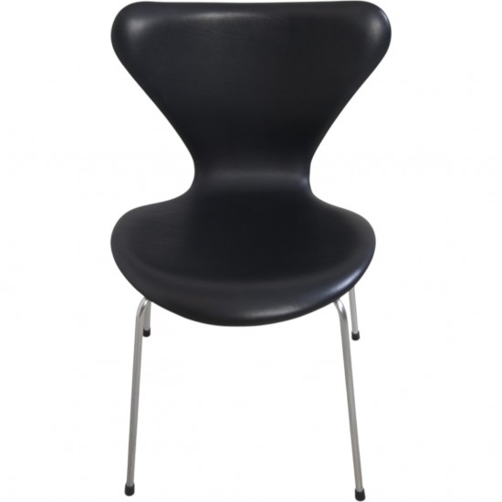 Sæt af Seks Arne Jacobsen Syver stole i sort læder 1980'erne
