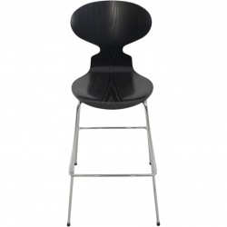 Arne Jacobsen Sæt af to sorte Myre barstole 2008