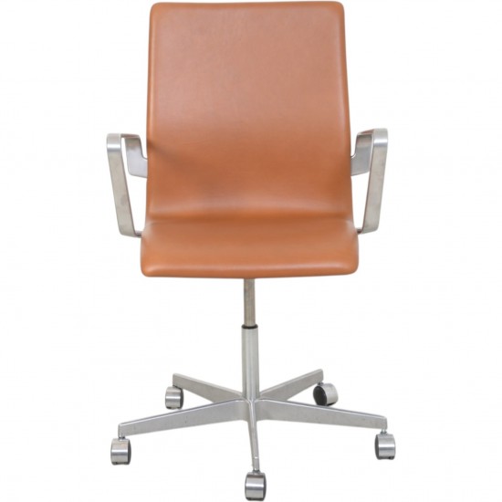 Arne Jacobsen Oxford kontorstol i valnød anilin læder 2008