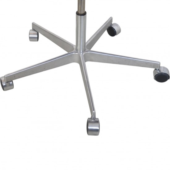 Arne Jacobsen Oxford kontorstol i valnød anilin læder 2008