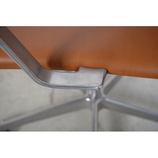 Arne Jacobsen Oxford kontorstol i valnød anilin læder 2008