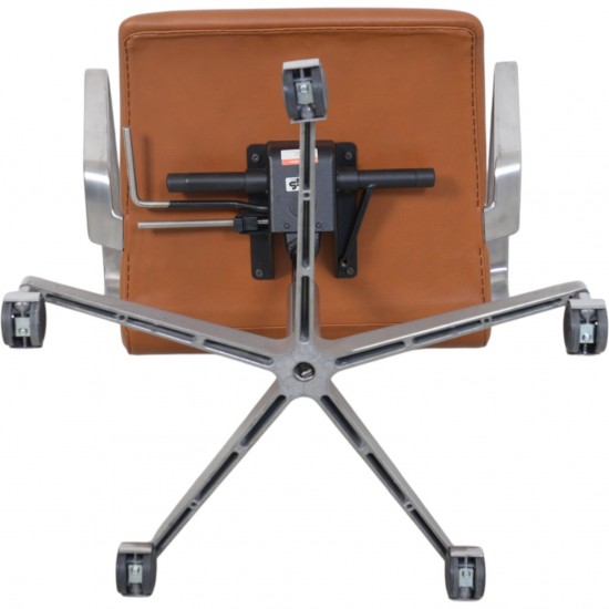 Arne Jacobsen Oxford kontorstol i valnød anilin læder 2008