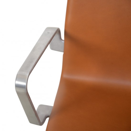 Arne Jacobsen Oxford kontorstol i valnød anilin læder 2008