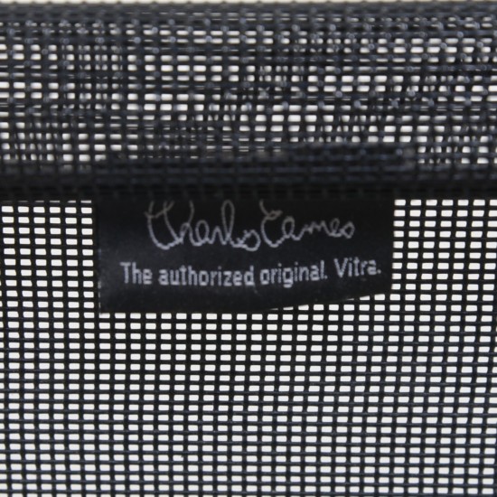 Charles Eames EA-117 kontorstol i sort mesh 1997