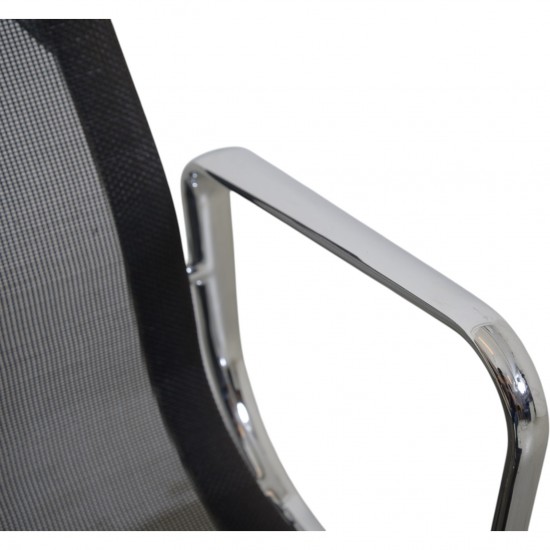 Charles Eames EA-117 kontorstol i sort mesh 1997