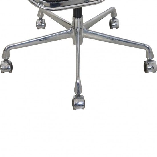 Charles Eames EA-117 kontorstol i sort mesh 1997