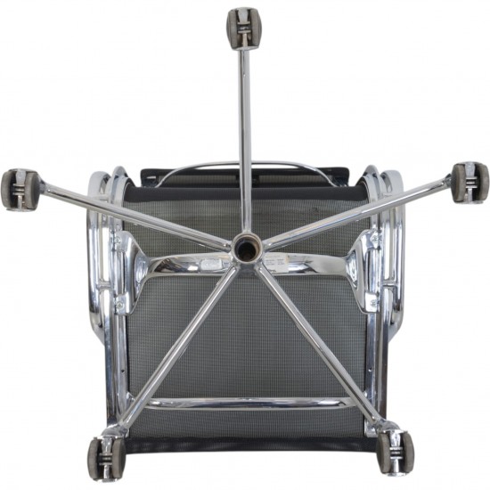 Charles Eames EA-117 kontorstol i sort mesh 2002