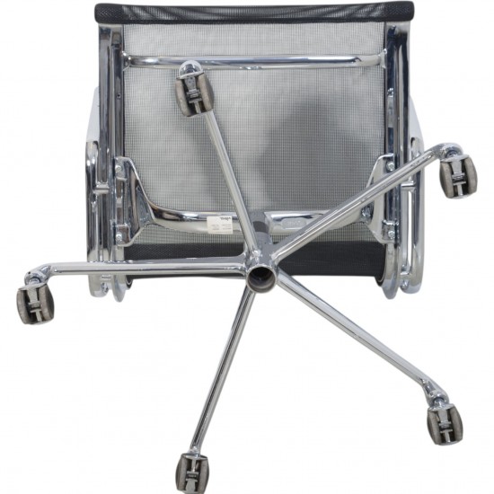 Charles Eames EA-117 kontorstol i sort mesh 2002
