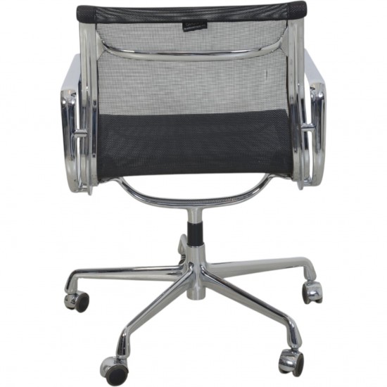Charles Eames EA-117 kontorstol i sort mesh 2002