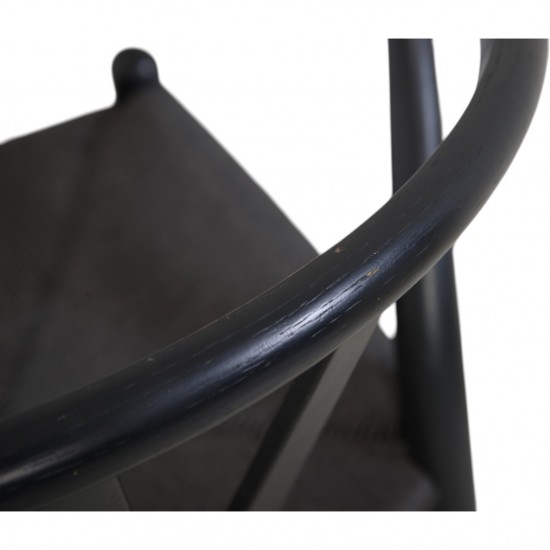 Hans Wegner sæt af fire CH24 Y-stole i sort lakeret eg 2000'erne