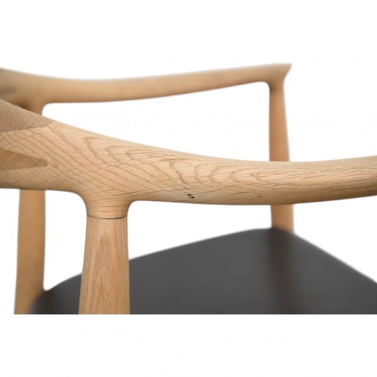 Hans Wegner The chair JH503 i eg og sort læder 1960'erne