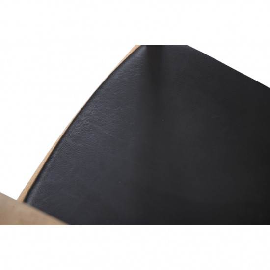 Hans Wegner The chair JH503 i eg og sort læder 1960'erne