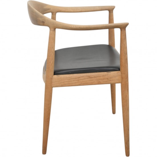 Hans Wegner The chair JH503 i eg og sort læder 1960'erne