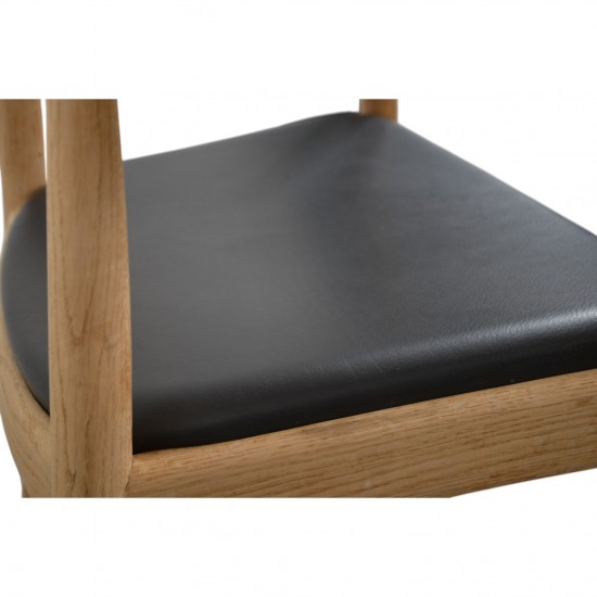 Hans Wegner The chair JH503 i eg og sort læder 1960'erne