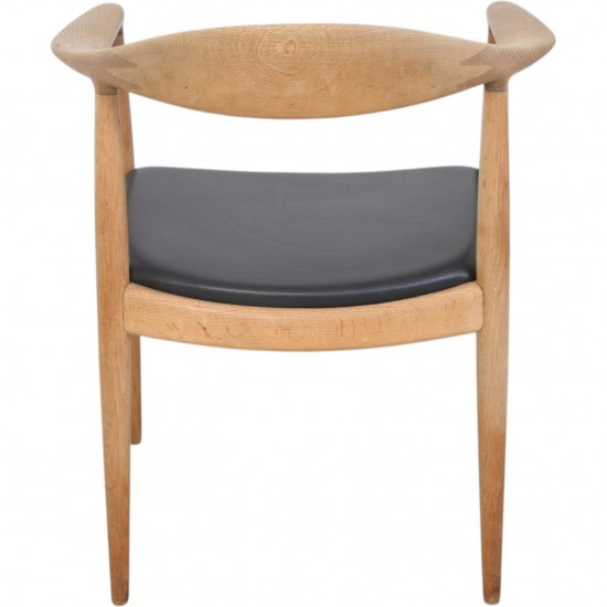 Hans Wegner The chair JH503 i eg og sort læder 1960'erne