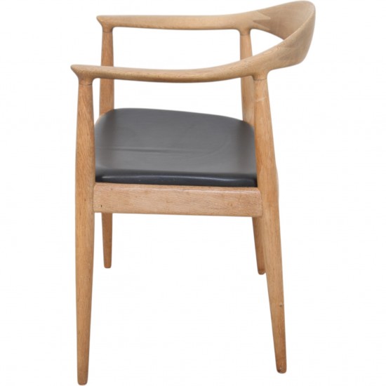 Hans Wegner The chair JH503 i eg og sort læder 1960'erne