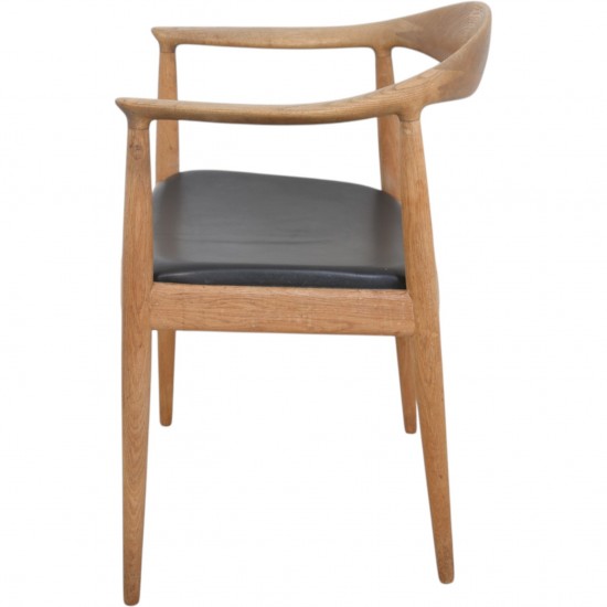Hans Wegner The chair JH503 i eg og sort læder 1960'erne