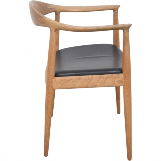 Hans Wegner The chair JH503 i eg og sort læder 1960'erne