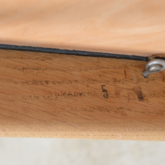 Hans Wegner The chair JH503 i eg og sort læder 1960'erne