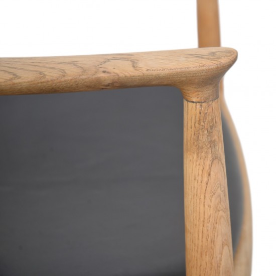Hans Wegner The chair JH503 i eg og sort læder 1960'erne