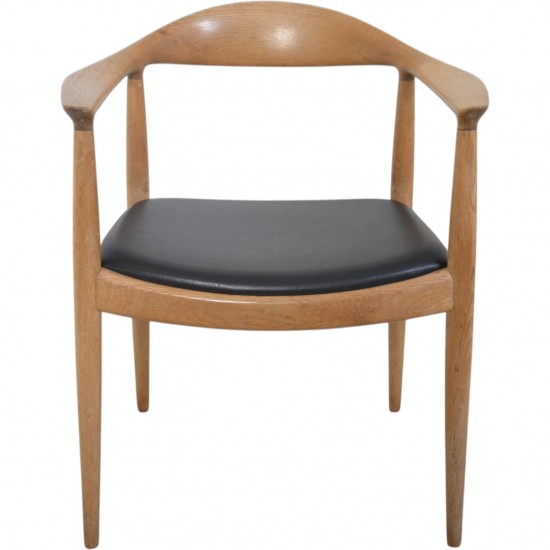 Hans Wegner The chair JH503 i eg og sort læder 1960'erne