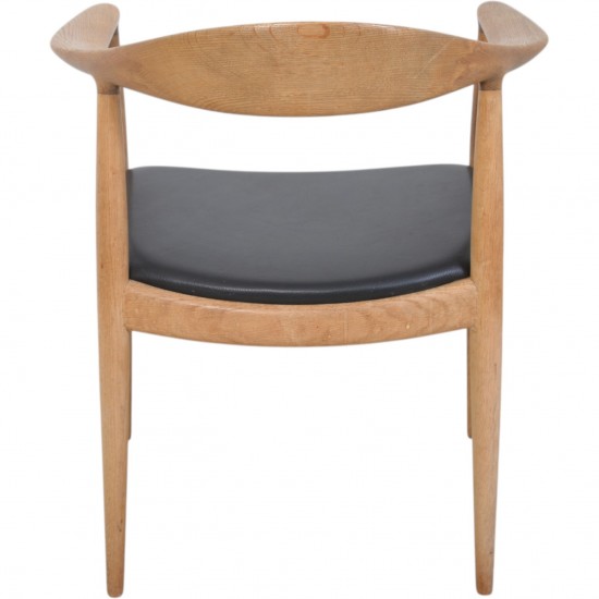Hans Wegner The chair JH503 i eg og sort læder 1960'erne