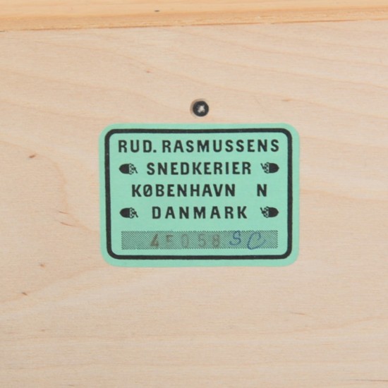 Mogens Koch Bogkasse af elm med glaslåger 1970'erne