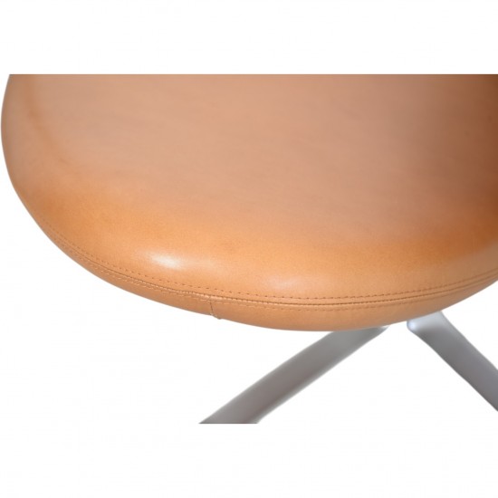 Erik Jørgensen Corona stol i Walnut Elegance læder 2007