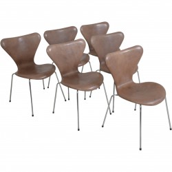 Sæt af 6 Arne Jacobsen Syver stole i patineret brunt læder 1990'erne