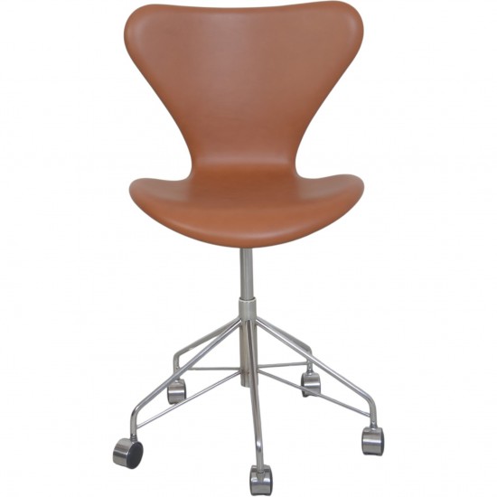 Arne Jacobsen 3117 kontorstol i cognac classic læder 1980'erne