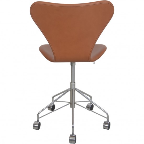 Arne Jacobsen 3117 kontorstol i cognac classic læder 1980'erne