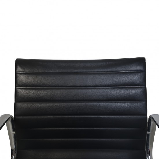 Charles Eames Ea117 kontorstol 2006