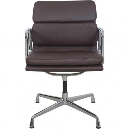 Charles Eames EA208 softpad stol i Nevada coffee anilin læder 2007