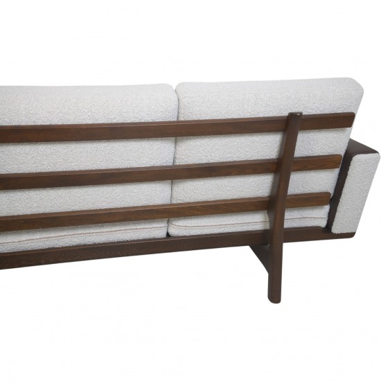 Hans Wegner GE236 betrukket med Dedar Milano Boucle 1980'erne