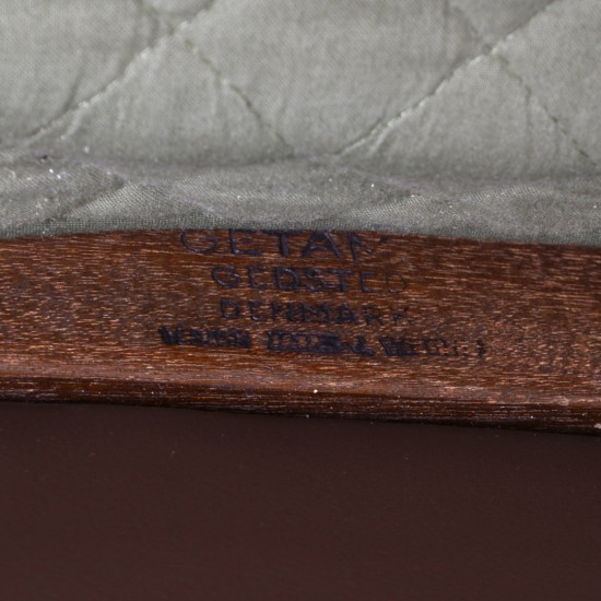 Hans Wegner GE236 betrukket med Dedar Milano Boucle 1980'erne