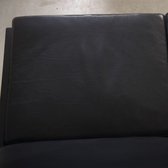 Hans Wegner AP35 3.personers sofa i sort læder 1970'erne