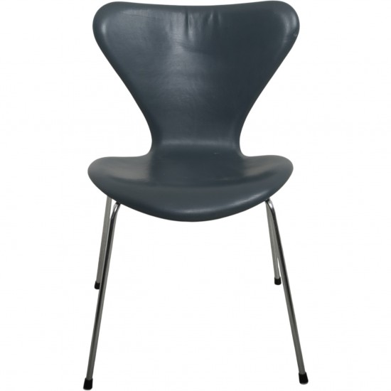 Sæt af 6 Arne Jacobsen Syver stole i gråt læder 1986