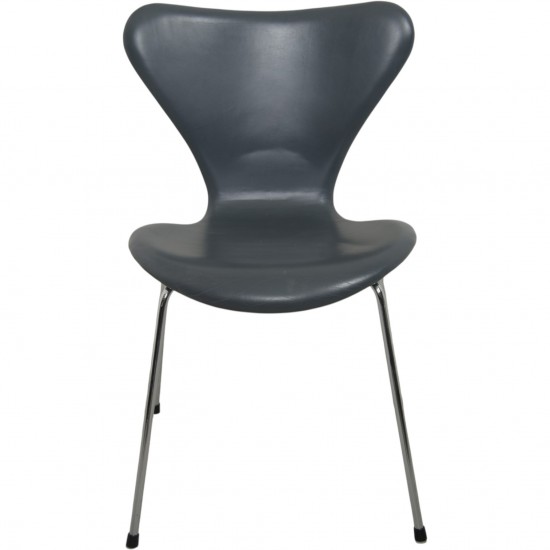 Sæt af 6 Arne Jacobsen Syver stole i gråt læder 1986