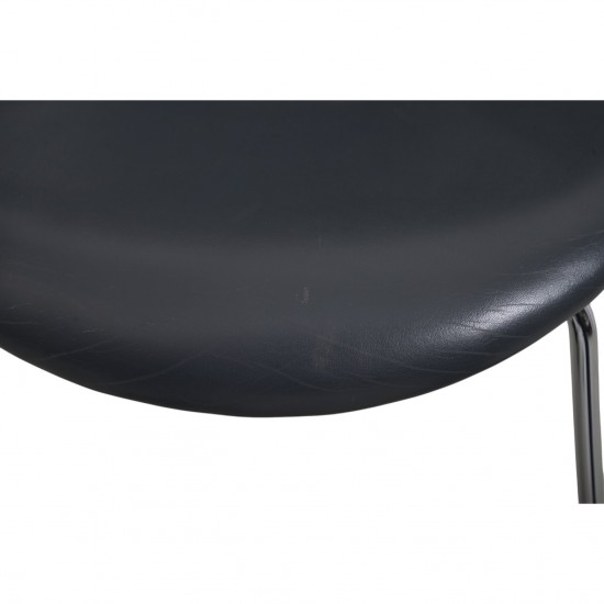 Sæt af 6 Arne Jacobsen Syver stole i gråt læder 1986